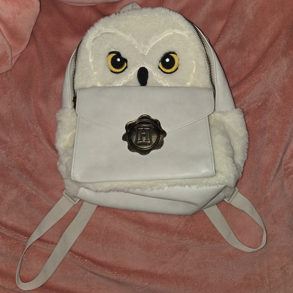 Charming White Owl Backpack